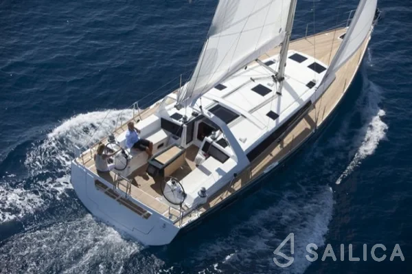 Oceanis 48 - Yacht Charter Sailica