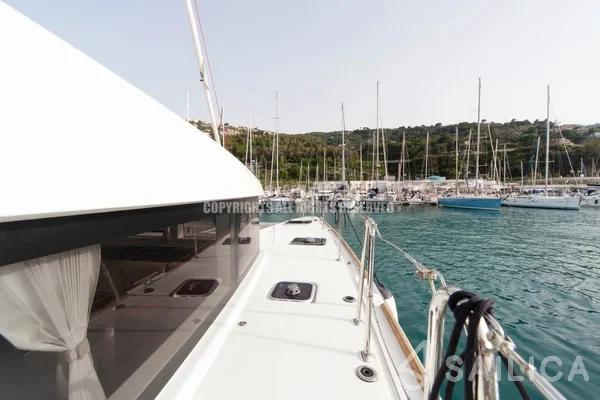Lagoon 40 - Yacht Charter Sailica