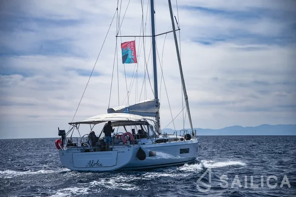 Oceanis 51.1 - Yacht Charter Sailica