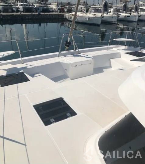 Bali Catspace - Yacht Charter Sailica