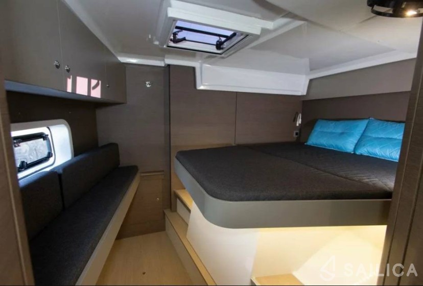 Bali Catspace - Yacht Charter Sailica