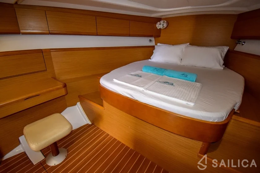 Sun Odyssey 50DS - Yacht Charter Sailica