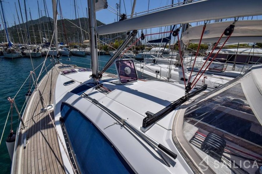 Sun Odyssey 50DS - Yacht Charter Sailica