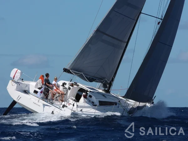 Pogo 12.5 - Photo #27 Pogo 12.5 - Yacht Charter Sailica