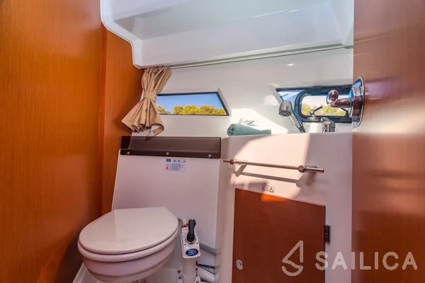 Merry Fisher 855 - Yacht Charter Sailica