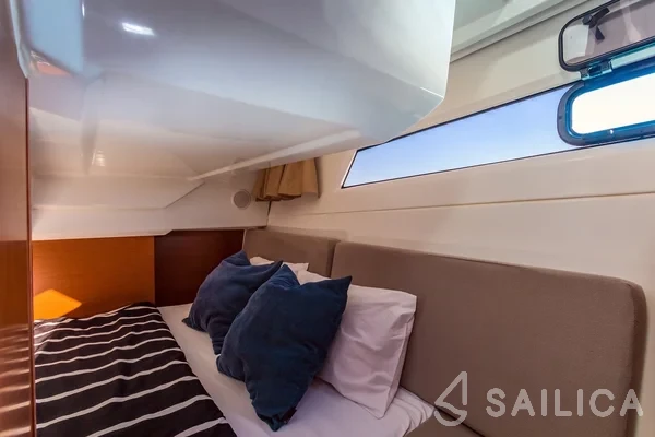 Merry Fisher 855 - Yacht Charter Sailica