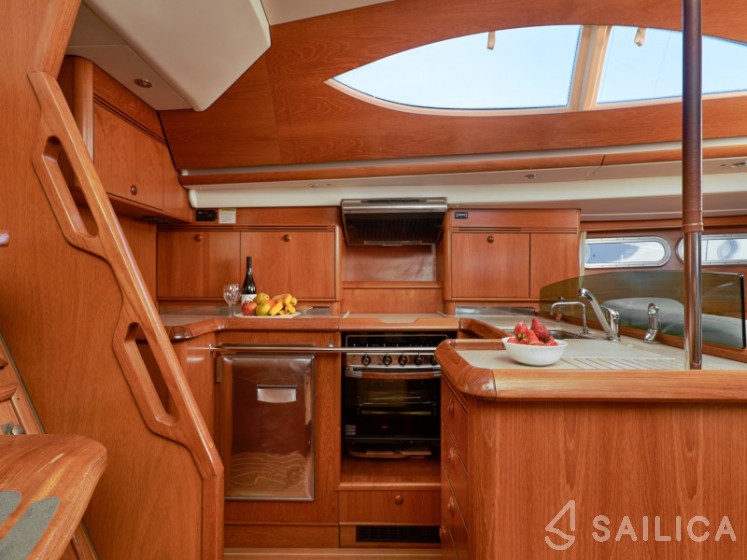 Sun Odyssey 54DS - Yacht Charter Sailica