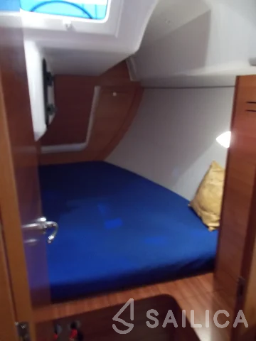 Dufour 350 GL - Yacht Charter Sailica