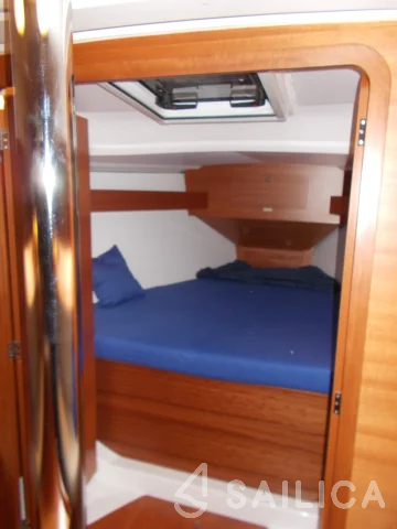 Dufour 350 GL - Yacht Charter Sailica