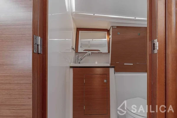 Dufour 382 GL - Yacht Charter Sailica