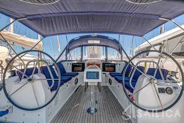 Dufour 382 GL - Yacht Charter Sailica
