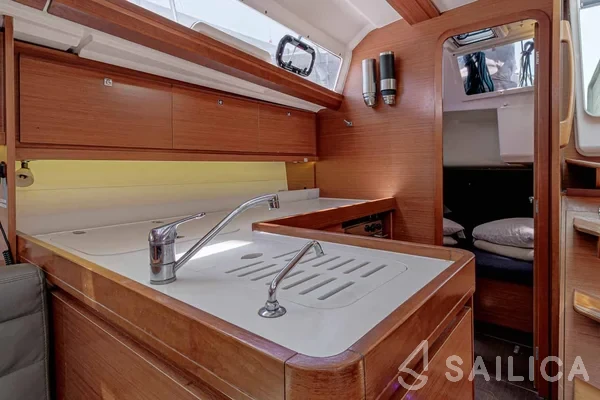 Dufour 412 - Yacht Charter Sailica