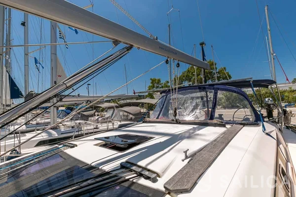 Dufour 412 - Yacht Charter Sailica