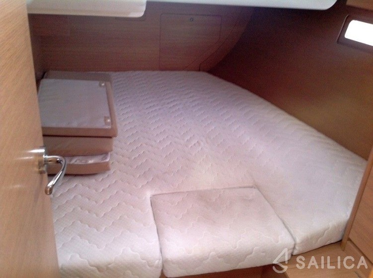 Dufour 412 - Yacht Charter Sailica