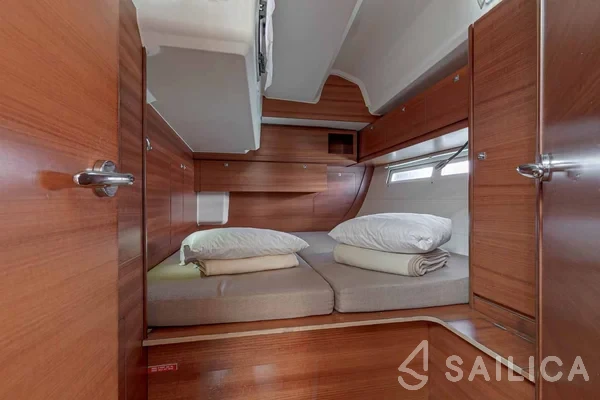 Dufour 560 Grand Large - Yacht Charter Sailica