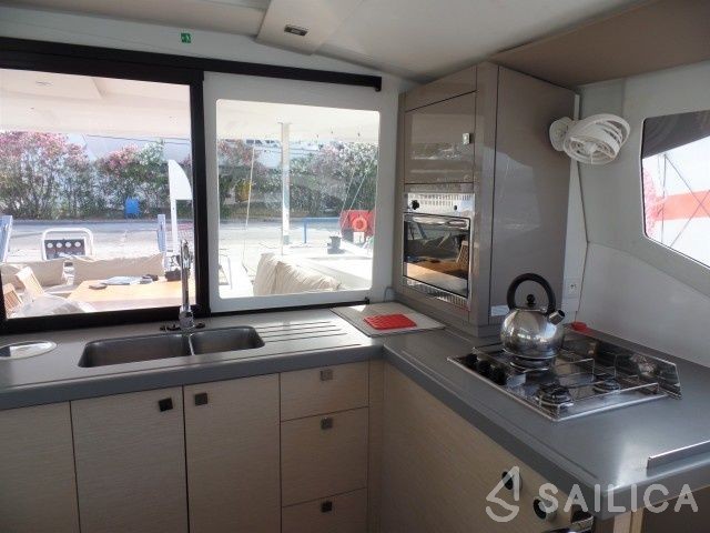 Lucia 40 - Yacht Charter Sailica