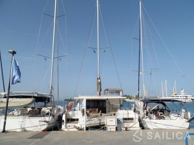 Lucia 40 - Yacht Charter Sailica
