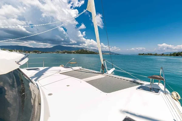 Lucia 40 - Yacht Charter Sailica