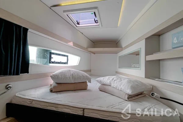 Lucia 40 - Yacht Charter Sailica