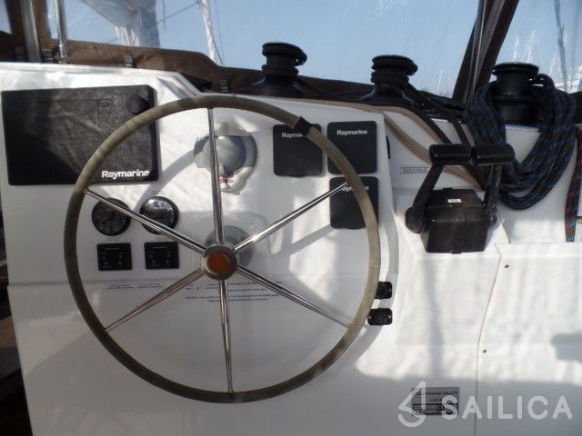 Lucia 40 - Yacht Charter Sailica