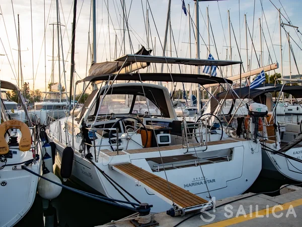 Oceanis 48 - Yacht Charter Sailica