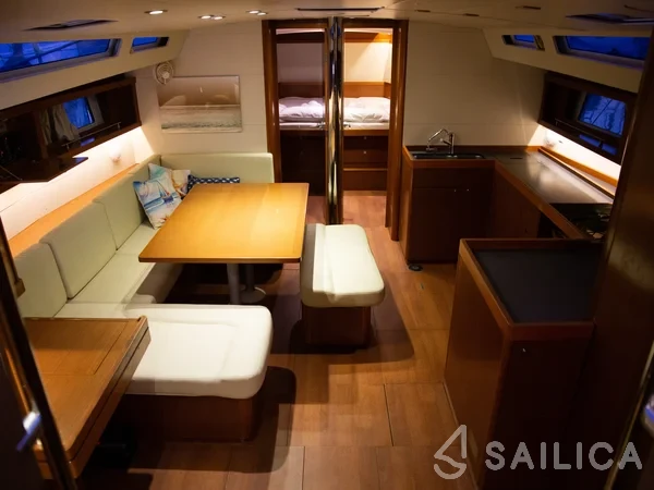 Oceanis 48 - Yacht Charter Sailica