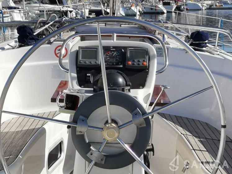 Bavaria 32 - Yacht Charter Sailica