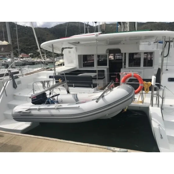 Lagoon 450 - Yacht Charter Sailica