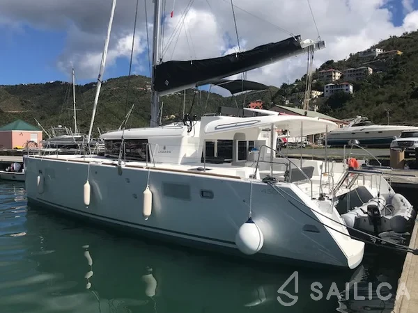 Lagoon 450 - Yacht Charter Sailica