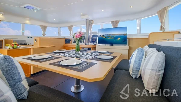 Lagoon 500 - Yacht Charter Sailica