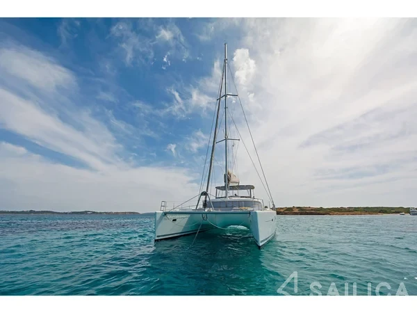 Lagoon 500 - Yacht Charter Sailica