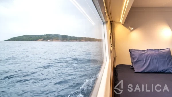 Lagoon 42 - Yacht Charter Sailica