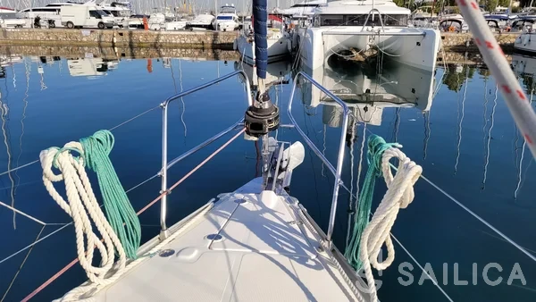 Bavaria 40 - Yacht Charter Sailica