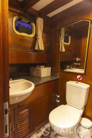 Gulet - Yacht Charter Sailica