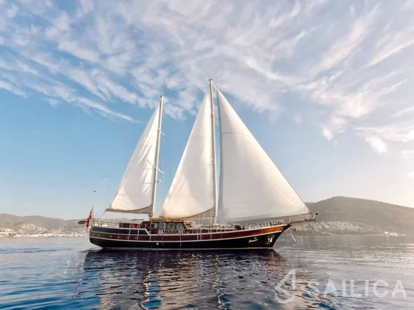 Gulet - Yacht Charter Sailica