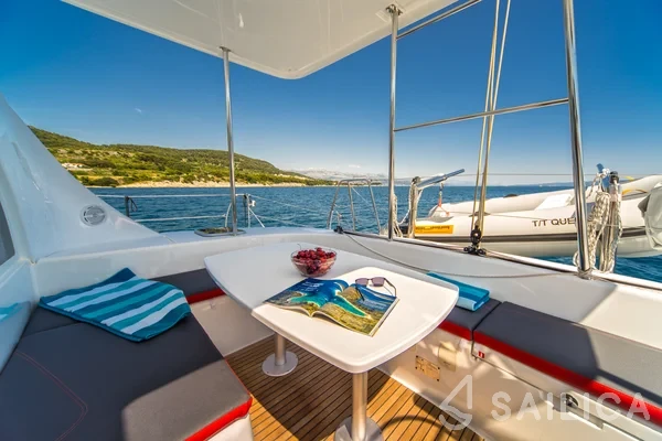 Lagoon 380 - Yacht Charter Sailica
