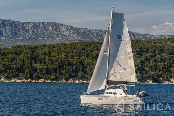 Lagoon 380 - Yacht Charter Sailica