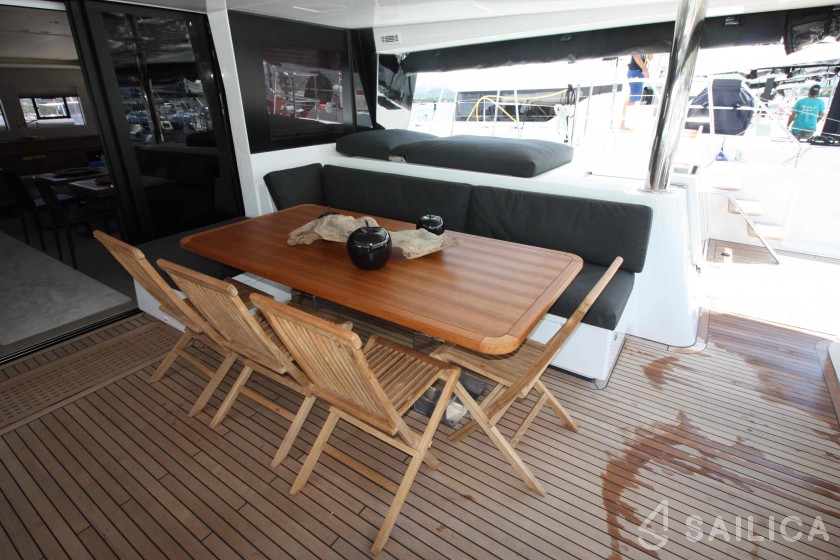 Lagoon 620 - Yacht Charter Sailica