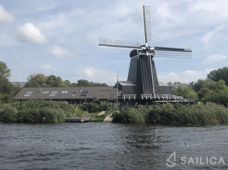 Bavaria Cruiser 40 - Yacht Charter Sailica