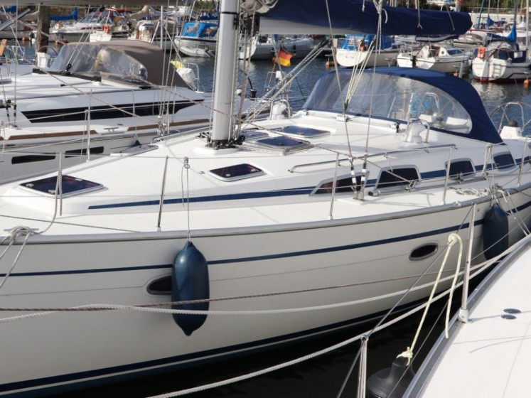 Bavaria Cruiser 40 - Yacht Charter Sailica