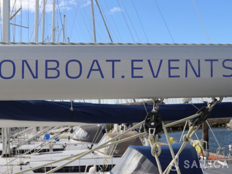 Bavaria Cruiser 40 - Yacht Charter Sailica