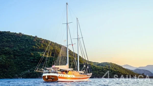 Gulet - Yacht Charter Sailica