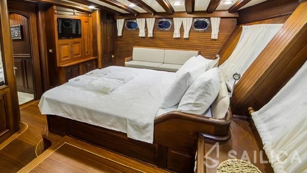 Gulet - Yacht Charter Sailica