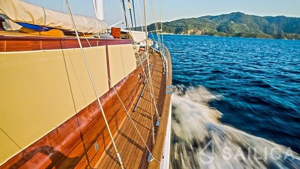 Gulet - Yacht Charter Sailica