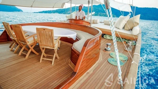 Gulet - Yacht Charter Sailica
