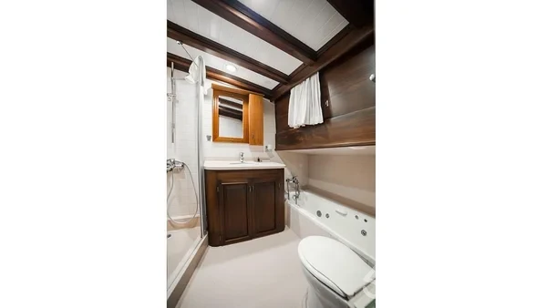 Gulet - Yacht Charter Sailica