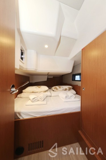 Bavaria C38 - Yacht Charter Sailica