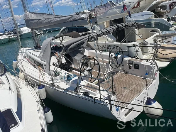 Salona 38 - Yacht Charter Sailica