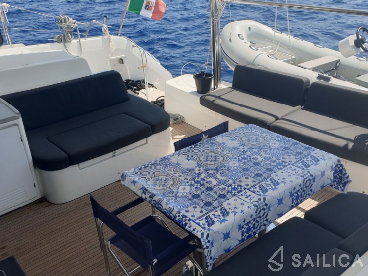 Lagoon 50 - Yacht Charter Sailica