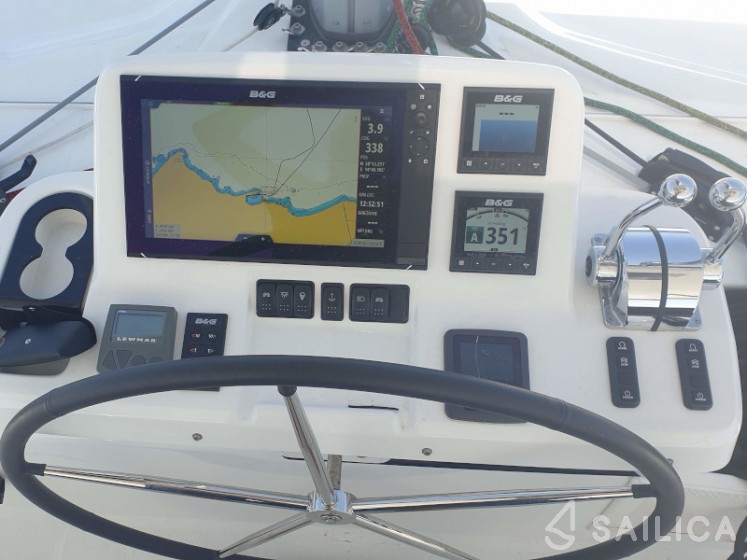 Lagoon 50 - Yacht Charter Sailica